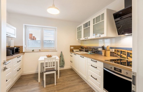 Braunsbedra Apartment | Apartment 'FeWo Gartenblick Geiseltal' with Private Garden, Wi-Fi and Air Conditioning
