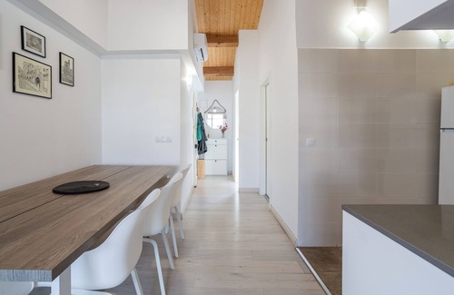 Eixample Apartment | Apartment 'Flat In Girona City Centre' with Shared Terrace and Air Conditioning