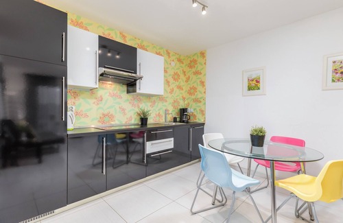 Valbandon Apartment | Apartment for 4 + 1 people, 150 m from the beach, with sea view -