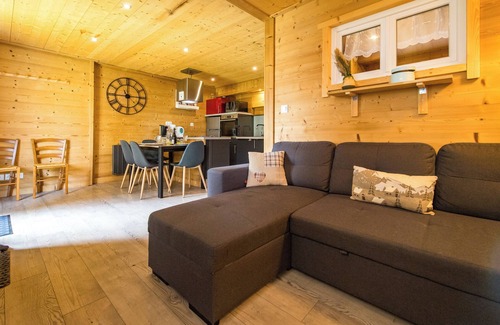 Albiez-le-Vieux Apartment | Apartment for 4 - 6 people in Albiez-Montrond
