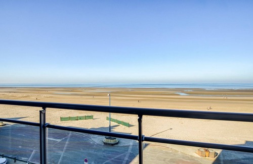 Bray-Dunes House | Apartment for 4 people with balcony with seaview