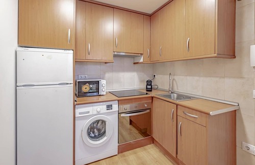 Rejas Apartment | Apartment for 4 people Feria Madrid 104