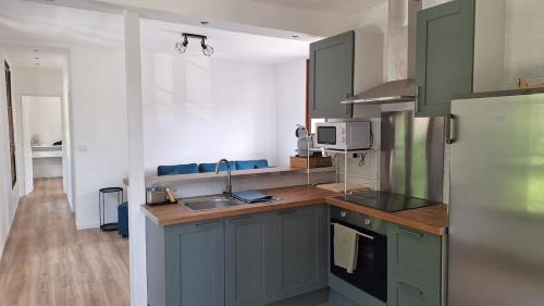Survilliers Apartment | Apartment for 6 people CDG and Asterix parc