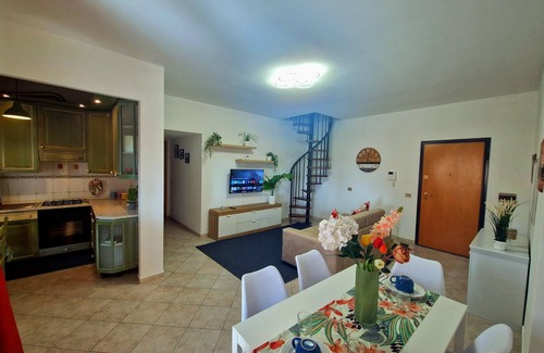 Torre Angela Apartment | Apartment for Groups or Families in Rome Center Tor Vergata metro C