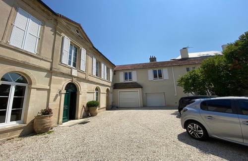 Arromanches-les-Bains Apartment | Apartment in Arromanches near Sandy Beach