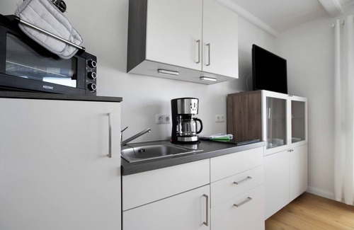 Meldorf Apartment | Apartment 'Frieda 4' with Shared Garden, Balcony and Wi-Fi