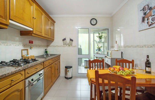 Sao Roque Apartment | Apartment 'Funchal Gardens' with Mountain View, Shared Garden and Wi-Fi