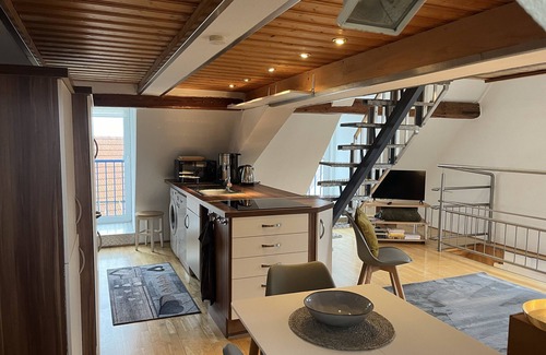 Absberg Apartment | Apartment 'Galeriewohnung Mit Seeblick' with Lake View, Balcony and Wi-Fi