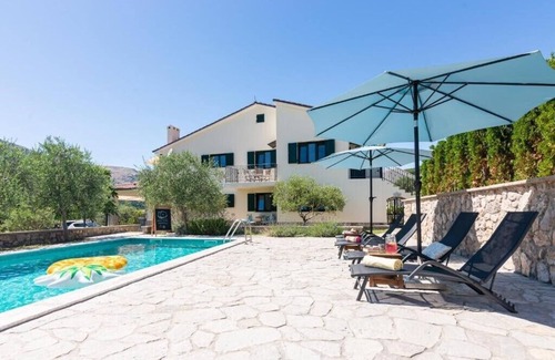 Jurandvor Apartment | Apartment Garden No. 3 with pool for 4-5 people