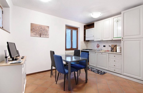 Gera Lario Apartment | Apartment 'Gera Holiday' with Private Terrace and Wi-Fi