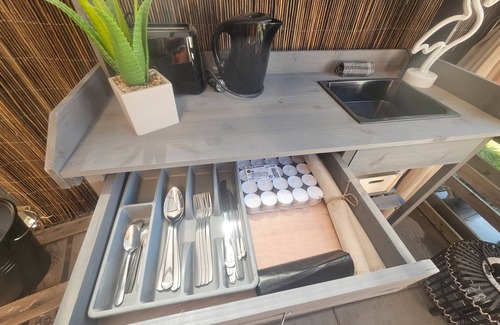 Werder Apartment | Apartment 'Glampingzelt Mit Eigenem Garten' with Private Terrace, Private Garden and Wi-Fi