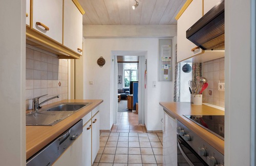 Klintum Apartment | Apartment 'Große Ferienwohnung' with Shared Terrace, Shared Garden and Wi-Fi