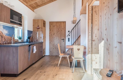 Fie allo Sciliar Apartment | Apartment "Guntschöllerhof Rotwand" with Mountain View, Wi-Fi, Balcony & Garden