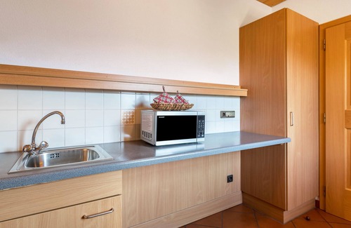 Villabassa Apartment | Apartment Häuslerhof Tilia with Mountain View, Balcony & Wi-Fi