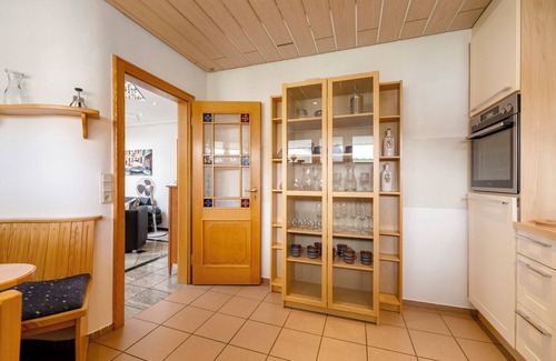 Salm Apartment | Apartment 'Heimatglück Vulkaneifel' with Private Terrace and Wi-Fi