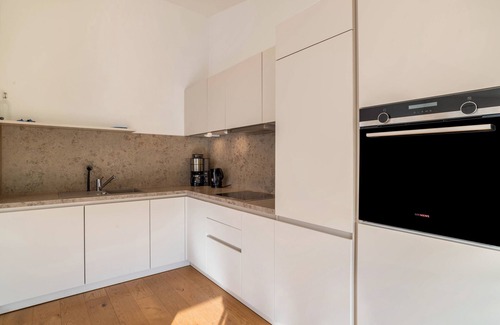 Conweiler Apartment | Apartment 'Herbst' with Shared Pool, Private Terrace and Wi-Fi