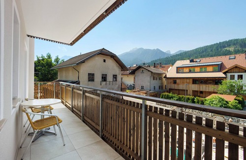 Villabassa Apartment | Apartment "Hofer Elisabeth" with Mountain View, Wi-Fi, Balcony and Garden