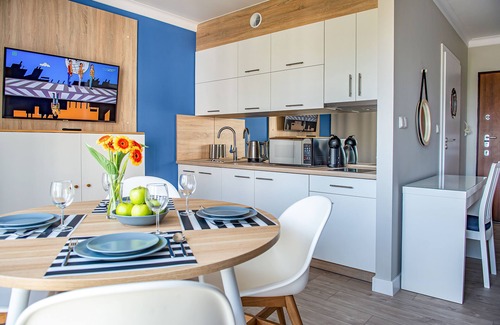 Wladyslawowo Apartment | Apartment Horn 40m2, 5pax, Parking, Lift