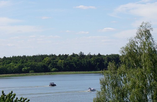 Rheinsberg Apartment | Apartment house on Grienericksee with lake view balcony