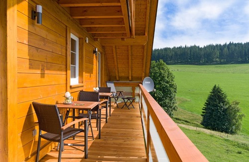 Schollach Apartment | Apartment 'Hüttenzauber' with Shared Terrace, Shared Garden and Wi-Fi