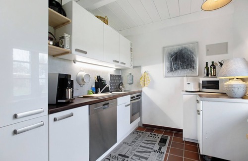 Ockholm Apartment | Apartment 'Hyggelig Am Deich - Ockholm' with Private Terrace, Shared Garden and Wi-Fi