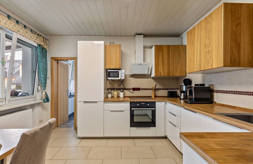 Jessen Apartment | Apartment 'Idylle Auf Dem Land Mit Kamin' with Shared Garden and Wi-Fi