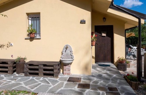 Donato Apartment | Apartment Il Castagno in Donato - 2 persons, 1 bedrooms