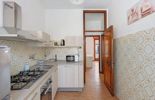 Bomerano Apartment | Apartment 'Il Sentiero Degli Dei' with Balcony, Wi-Fi and Air Conditioning