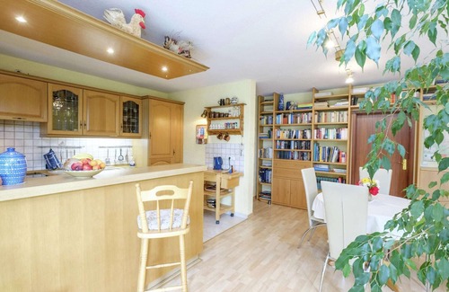 Ballenstedt Apartment | Apartment im Harz mit Terrasse