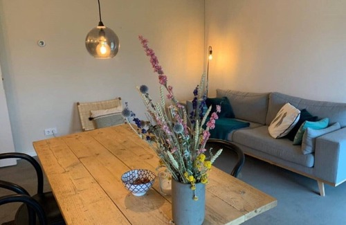 Oudemirdum Apartment | Apartment in a farmhouse