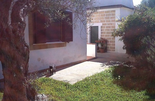 Augusta Apartment | Apartment In A Villa In Mediterranean Style, Distance To The Sea Mt 400