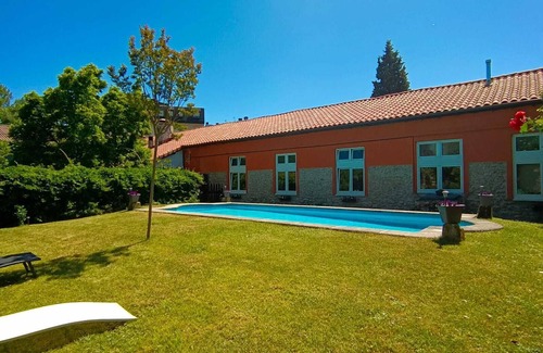 Alsasua Apartment | Apartment in Alsasua with Shared Pool, Garden, and Barbecue