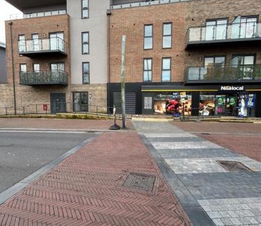 Ashford Apartment | Apartment in Ashford with Large Terrace