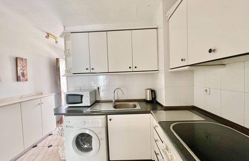 Benidorm Apartment | APARTMENT IN AV MEDITERRANEO R032