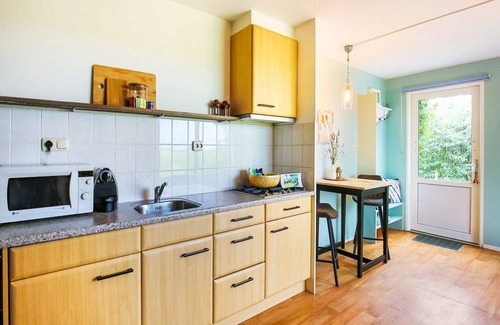 Baflo Apartment | Apartment in Baflo near Seal Center Pieterburen