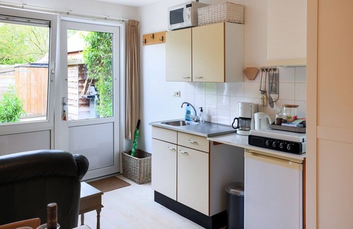 Baflo Apartment | Apartment in Baflo near Seal Center