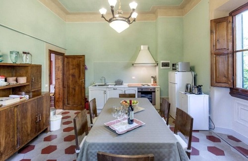 Vicchio Villa | Apartment in Country Villa and SPA