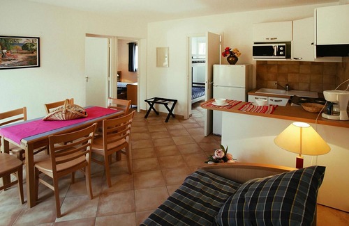 Pineto Apartment | Apartment in Corsica with Beach Access