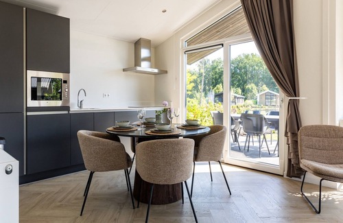 Municipality of Veldhoven Ski Chalet | Apartment in Eindhoven near City Center