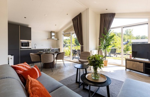 Municipality of Veldhoven Ski Chalet | Apartment in Eindhoven near City Center