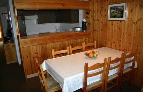 Les Mayens-de-Sion Apartment | Apartment in Grächen near Ski Lift