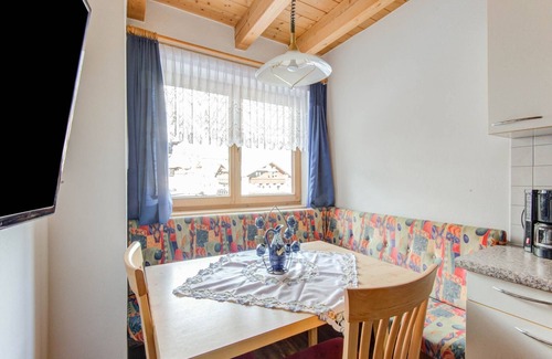 Huben Apartment | Apartment in Huben near Ski Slopes