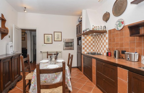 Ellera House | Apartment in villa 5 km from the sea