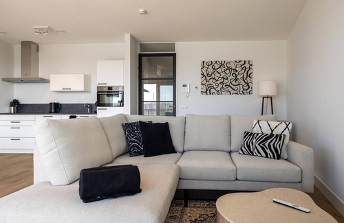 Kortgene House | Apartment in Kortgene with Harbor Views