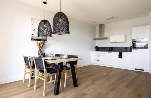Kortgene House | Apartment in Kortgene with Harbor Views