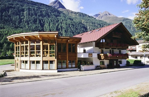 Huben Apartment | Apartment in Längenfeld near Sölden Ski Lift
