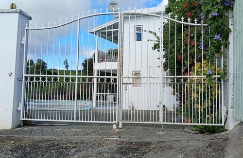 Port Mathurin Apartment | Apartment in Montagne Charlot With a Stunning View of the Lagoon