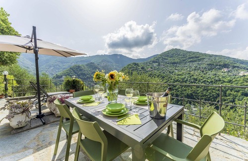 Recco Apartment | Apartment in Recco with 1 bedrooms sleeps 4