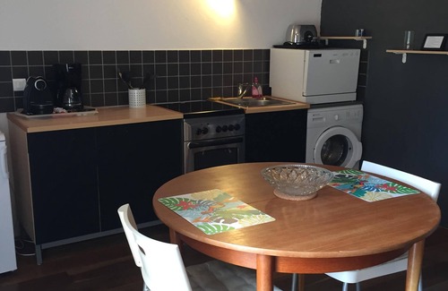 Mucchitone Apartment | Apartment in renovated pool villa 2025