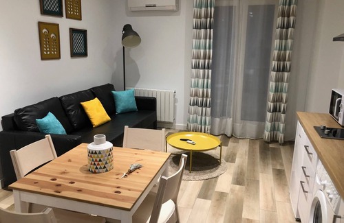 Camino de Ronda Apartment | APARTMENT IN THE CENTER WITH BALCONY